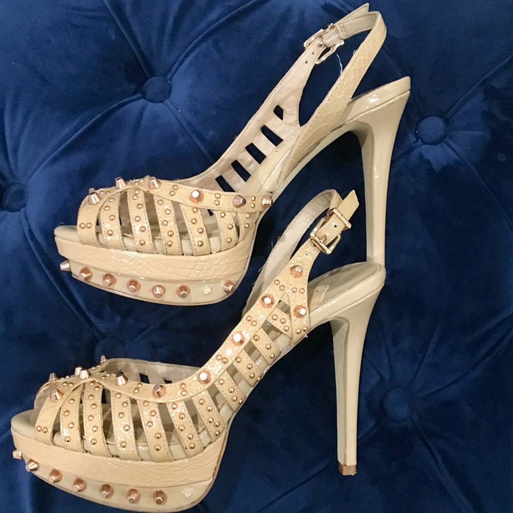 Gianni Bini studded heels